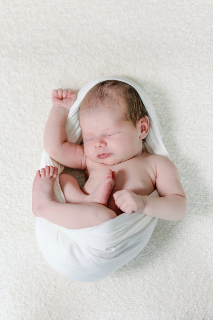 Newborn sleeping at home session 